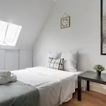 Delightful Studio With Eiffet Tower View Close To Champs Elysee Avenue & Alma Bridge